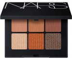 spring-2019_nars-voyageur-eyeshadow-palette_008_promo.jpg