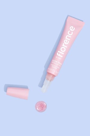 Lip Oil.jpg Lip Oil.jpg