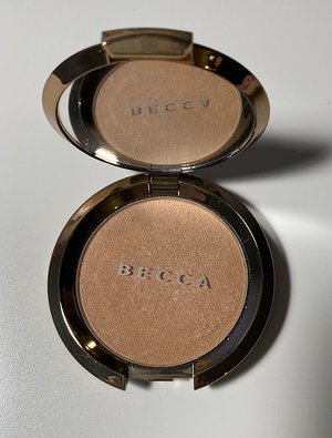 BECCA Champagne Dream Flashes Bellini Light Chaser Highlighter For Face & Eyes 0.23oz. USED.jpg