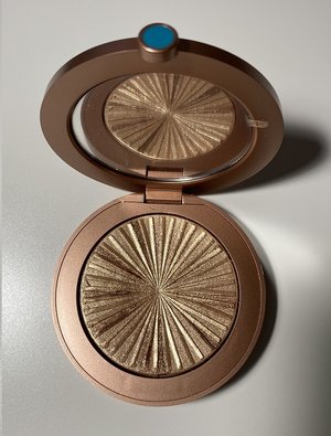 Estee Lauder Heat Wave Bronze Goddess Illuminating Powder Gelee USED.jpg