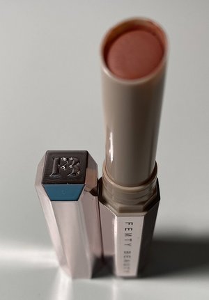 FENTY Beauty by Rihanna S1ngle Mattemoiselle Plush Matte Lipstick USED.jpg