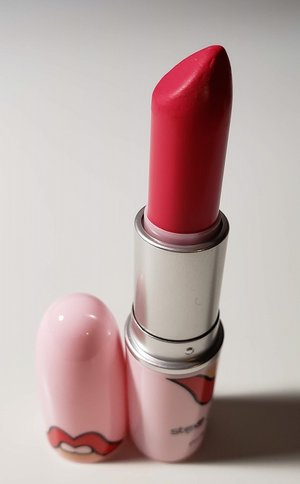 MAC A Killing Smile Matte Lipstick (Steve J & Yoni P.) USED.jpg