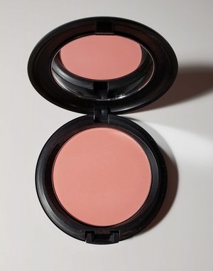 MAC Alpha Girl Beauty Powder USED.jpg