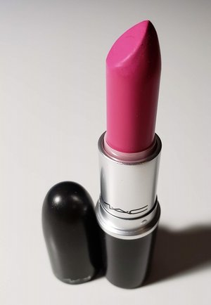 MAC Fashion Tide Satin Lipstick USED.jpg