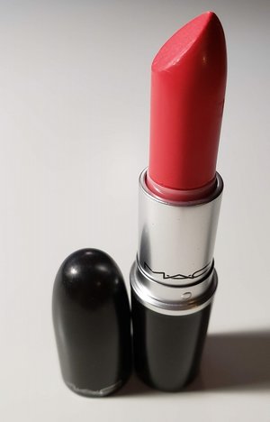 MAC Flocking Fabulous Cremesheen Lipstick USED.jpg