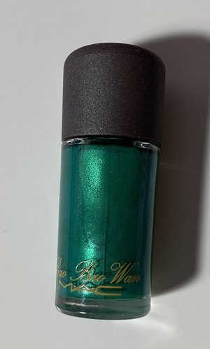 MAC Imperial Green Pearl Nail Lacquer Bao Bao Wan USED.jpg