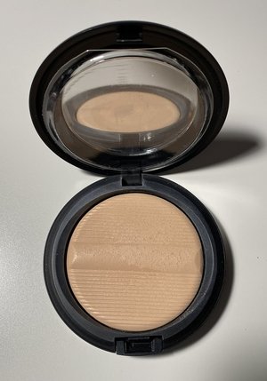 MAC Light Studio Sculpt Defining Powder USED.jpg