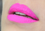 mac transformed retro matte liquid lip colour fuchsia flicker2.png