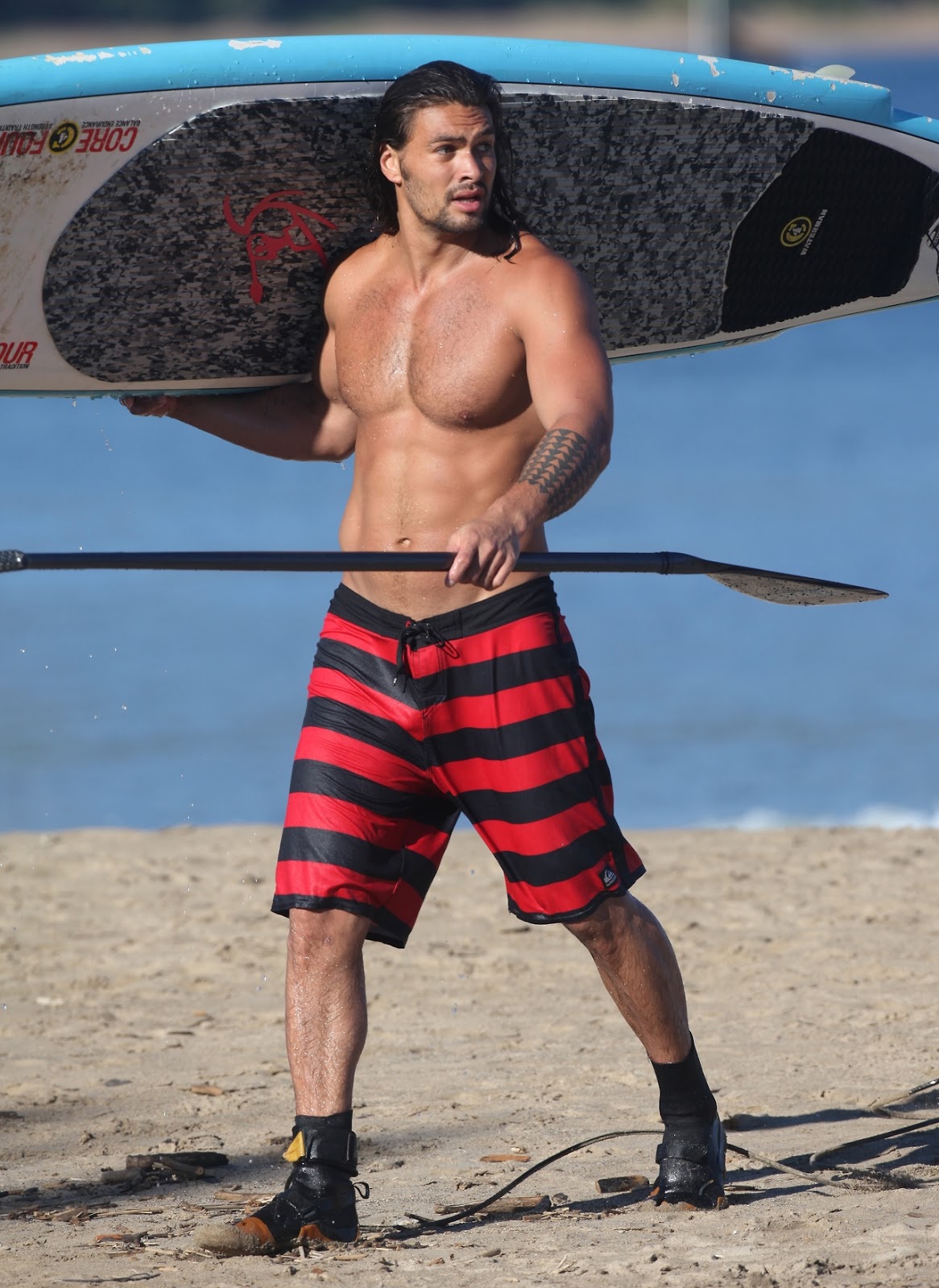 2327c582_jason_momoa_shirtless_1.jpeg