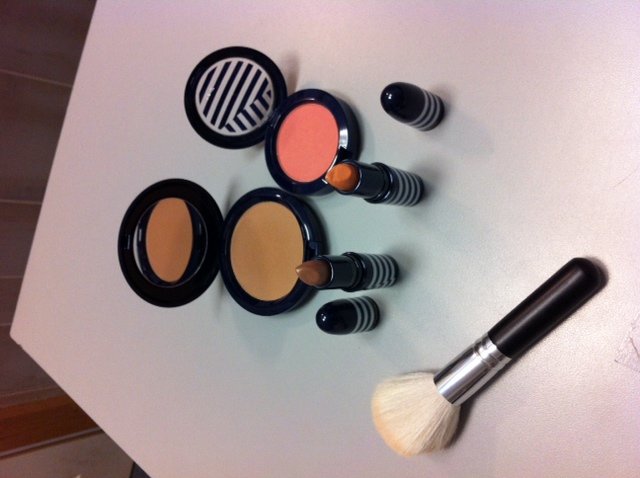d90c7c10_makeup.jpeg